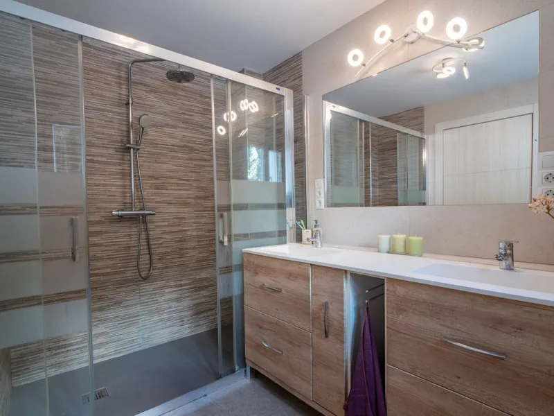 House - Detached Villa в продаже в Málaga, Málaga. В доме 7 спален и 5 ванных комнат. Площадь дома 371 м²
