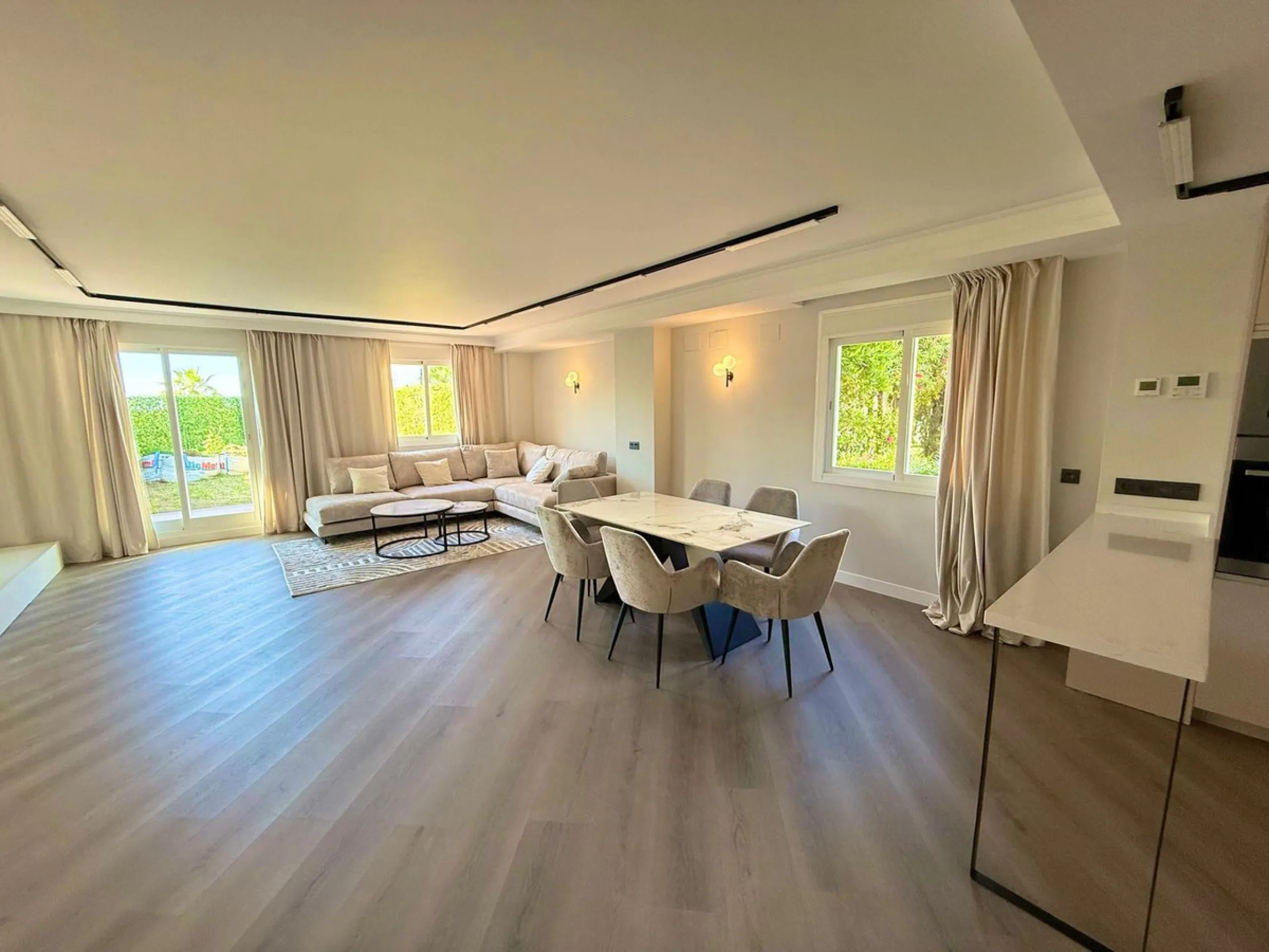 Charming  townhouse for long-term rent in the El Paraíso area!