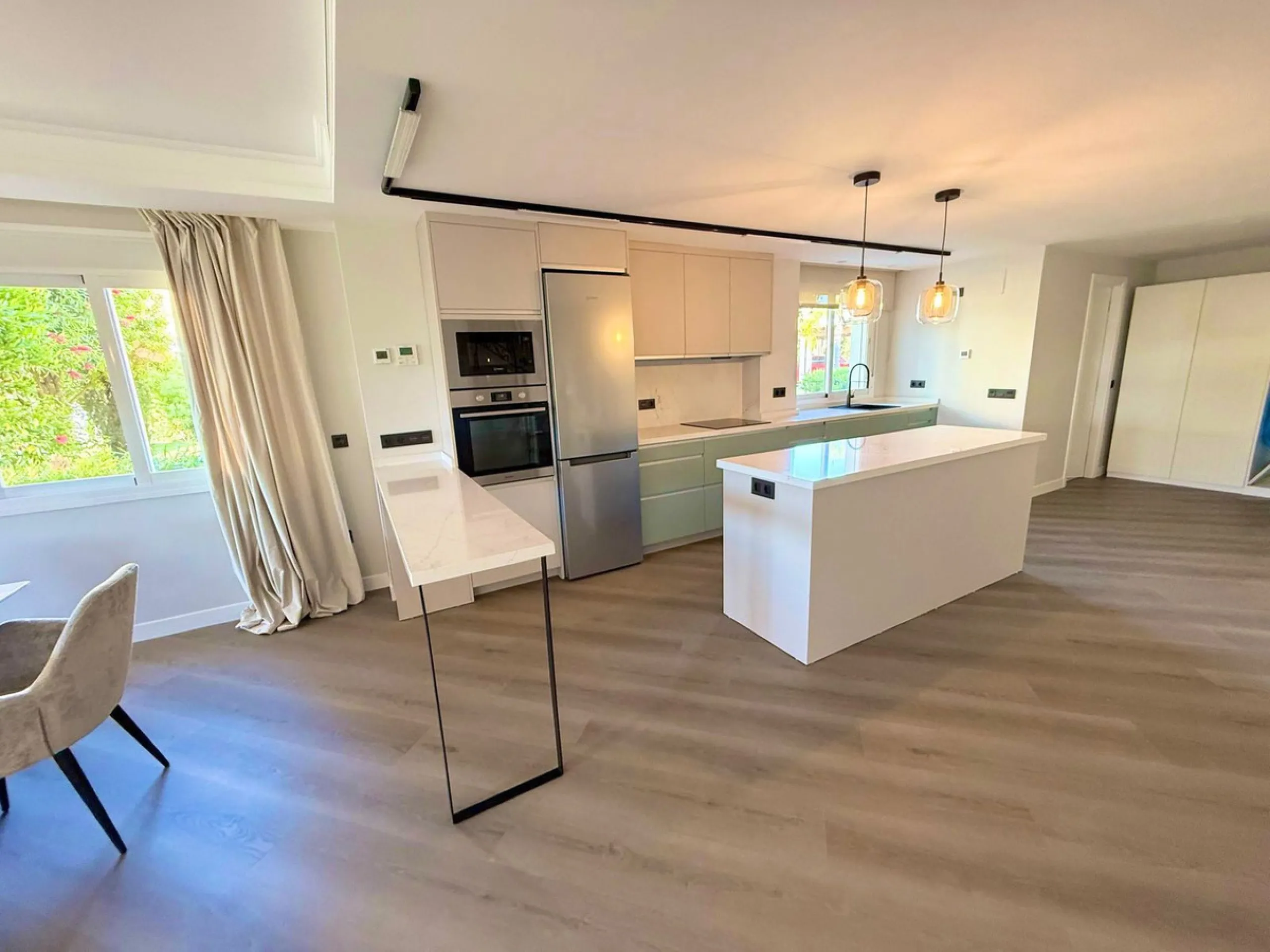 Charming  townhouse for long-term rent in the El Paraíso area!
