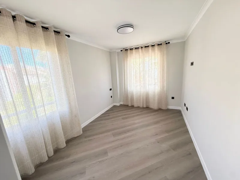 Charming  townhouse for long-term rent in the El Paraíso area!