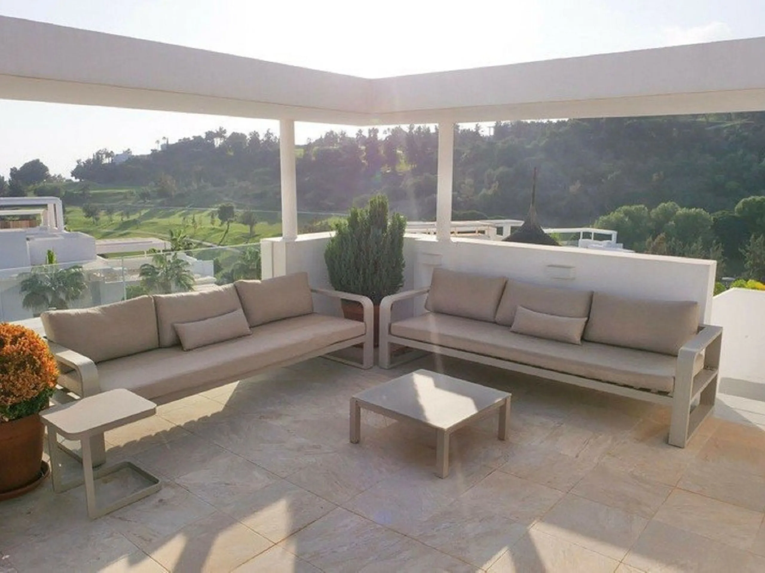 Magnificent 3-Bedroom Penthouse with Panoramic Sea & Golf Views!