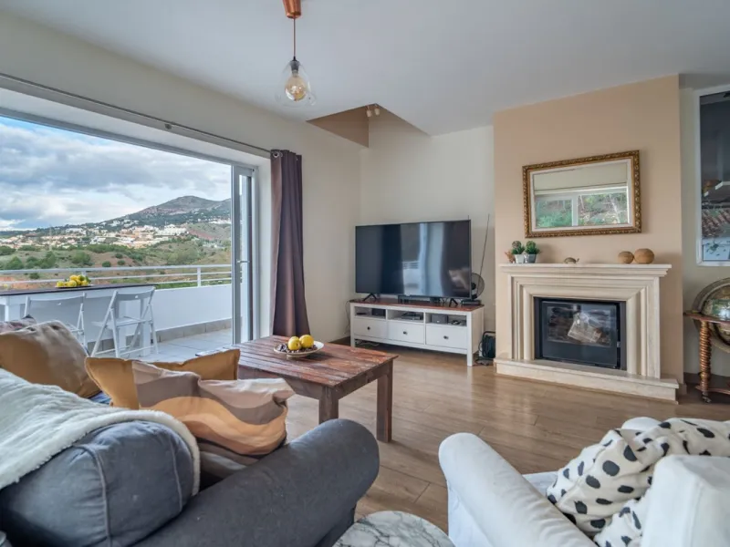 House - Detached Villa в продаже в Málaga, Málaga. В доме 7 спален и 5 ванных комнат. Площадь дома 371 м²