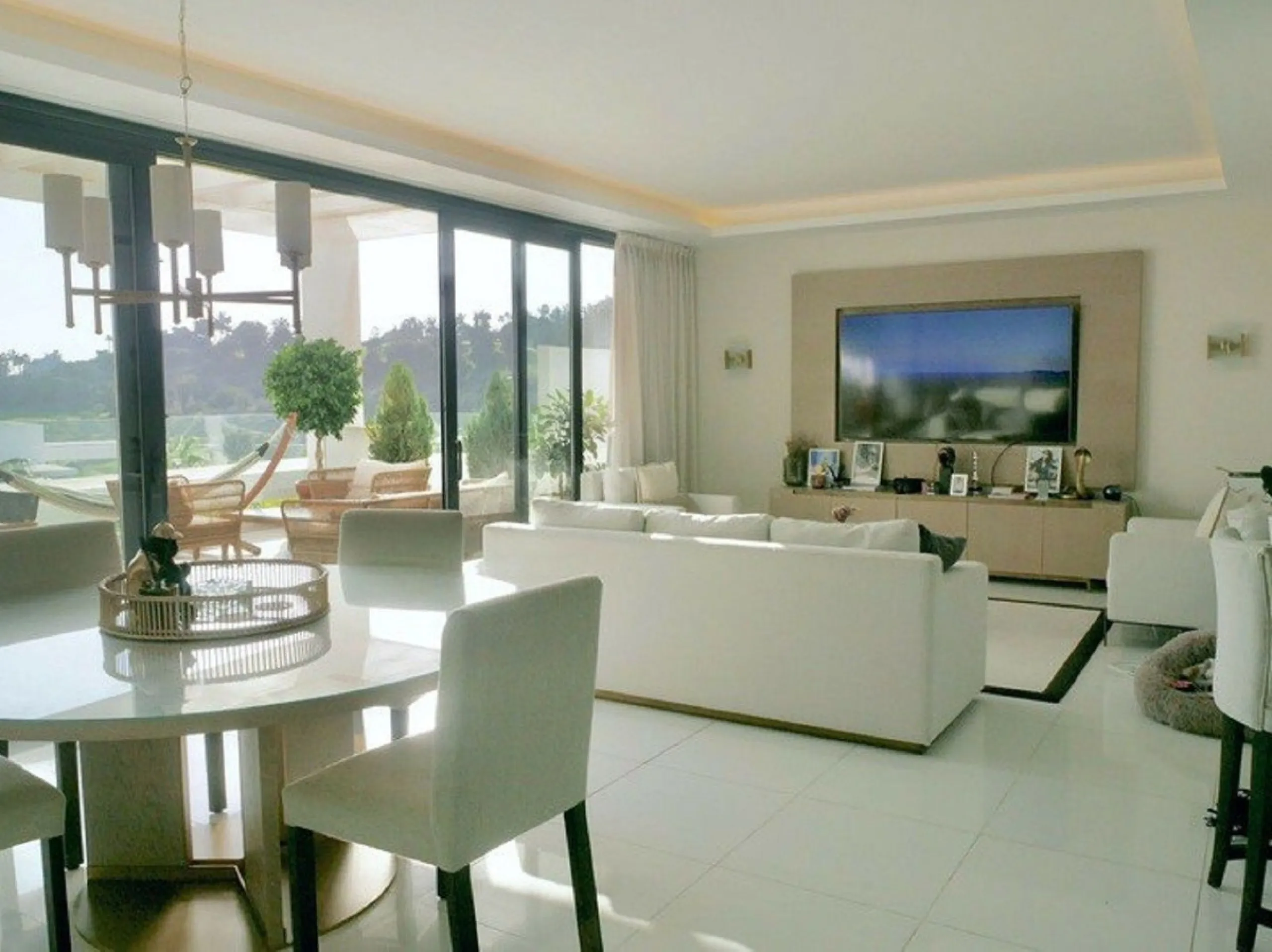 Magnificent 3-Bedroom Penthouse with Panoramic Sea & Golf Views!