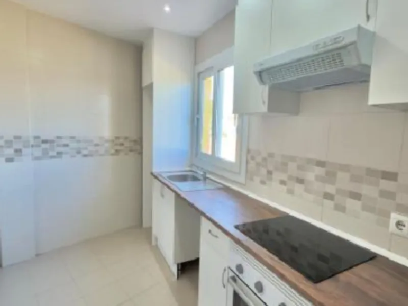 Exclusive penthouse for sale in Cancelada, Estepona, ideal for those seeking to enjoy the Costa del Sol lifestyle with generous outdoor space and a privileged location. The property stands out for its impressive terrace of approximately 80 m² with open vi