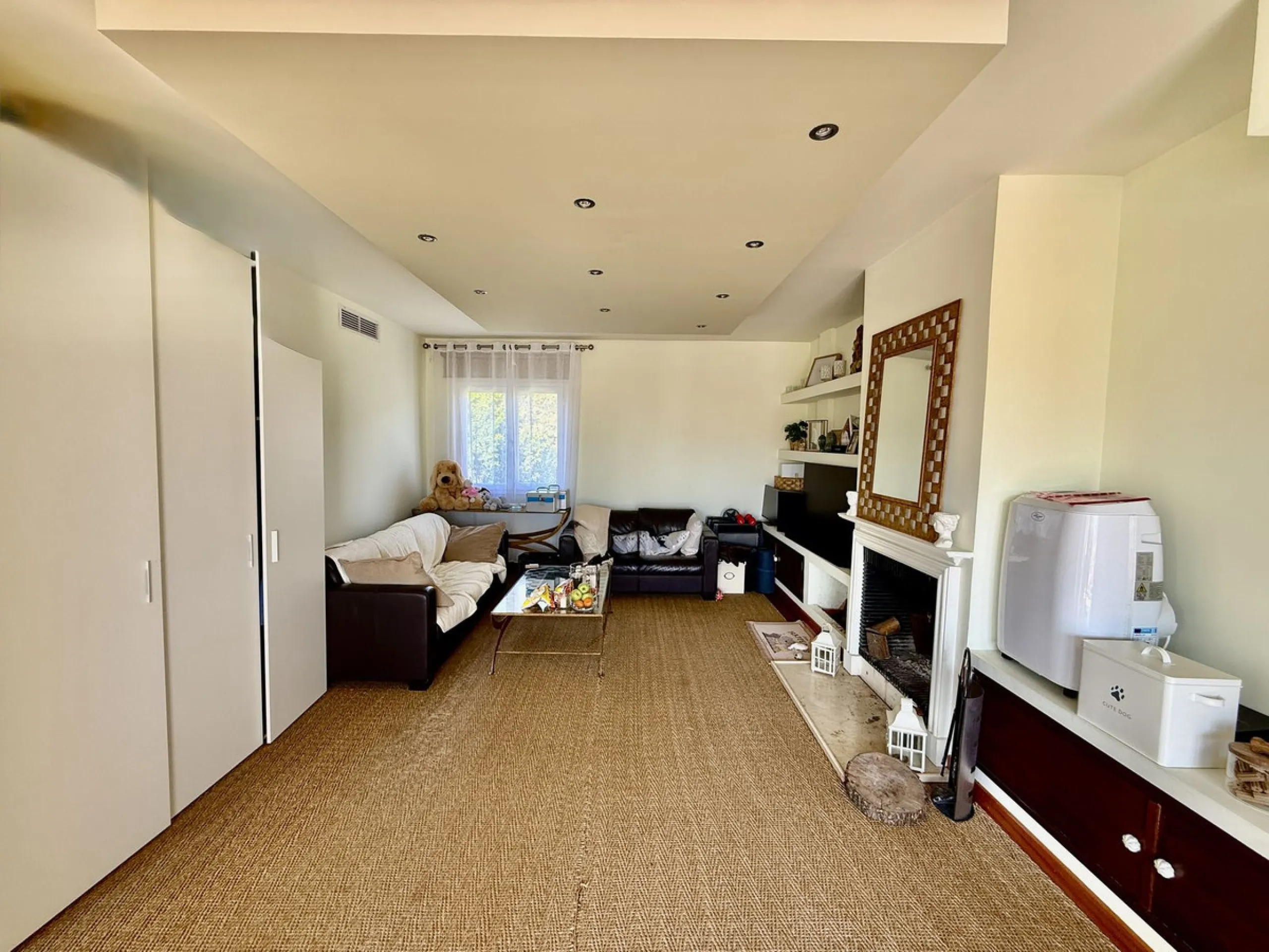 Duplex-Wohnung mit Südbalkonen, Solarium, Stellplatz und Abstellraum in Rocamar, Nagüeles, Marbella. Schnell zu verkaufen für nur 465.000 €