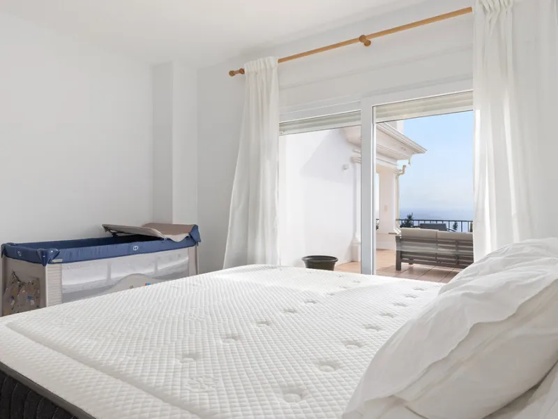 Step through the grand wooden doors into this stunning villa in La Paloma, perfectly positioned between the ports of Sotogrande and La Duquesa. Designed for relaxed Mediterranean living, this home combines elegance, comfort, and breathtaking sea views.