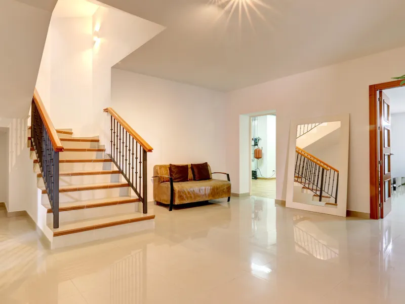 Step through the grand wooden doors into this stunning villa in La Paloma, perfectly positioned between the ports of Sotogrande and La Duquesa. Designed for relaxed Mediterranean living, this home combines elegance, comfort, and breathtaking sea views.
