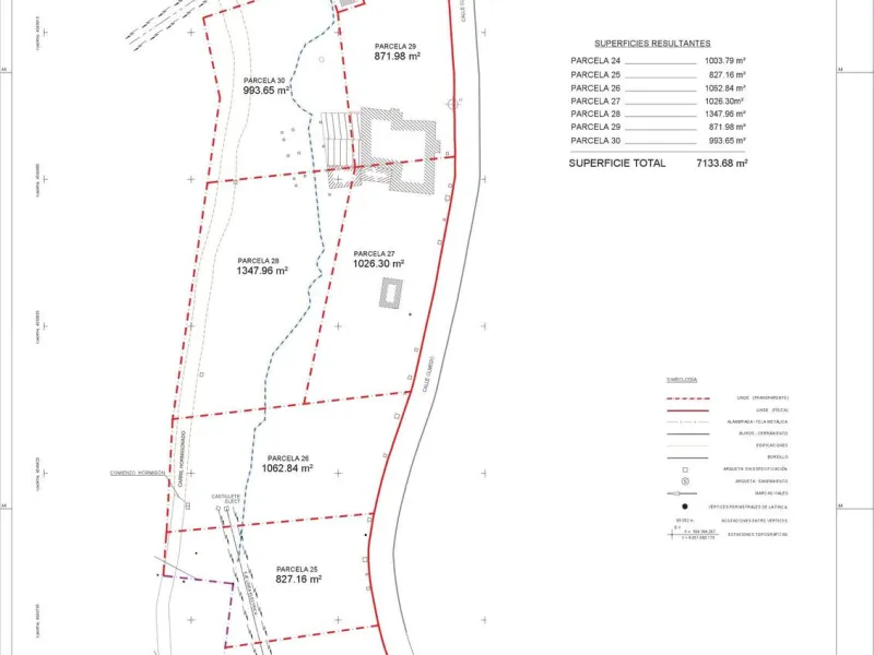 Opportunity for Developers, a plot of 7.200 m2 for 18 single-family homes, with a buildable ceiling of 2.500m2; being 7 independent plots and exclusive mode in Benalmádena, idyllic setting of the Costa del Sol, south facing, surrounded by the magnificent 
