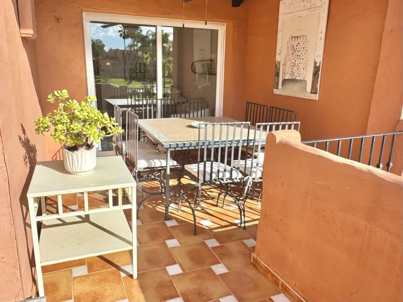 Apartment - Penthouse Duplex в продаже в Marbella, Málaga. В доме 4 спален и 5 ванных комнат. Площадь дома 255 м²