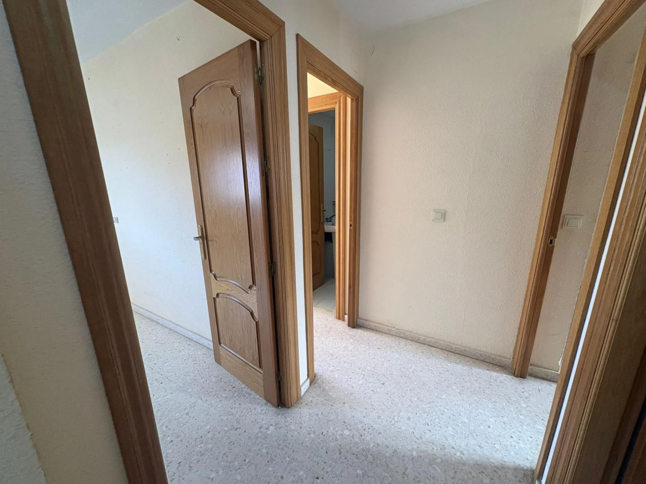 Apartment - Middle Floor Apartment в продаже в Fuengirola, Málaga. В доме 3 спален и 2 ванных комнат. Площадь дома 97 м²