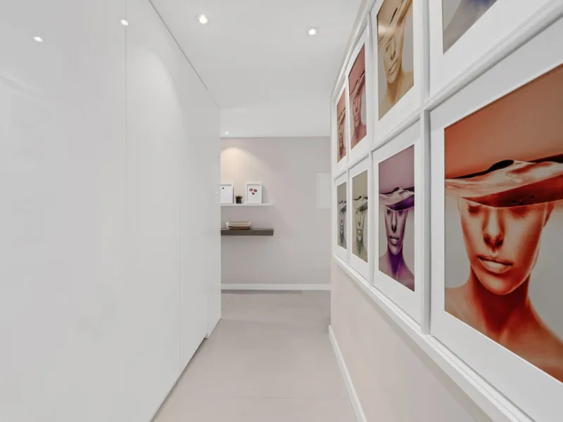 Apartment - Middle Floor Apartment в продаже в Marbella, Málaga. В доме 3 спален и 2 ванных комнат. Площадь дома 150 м²