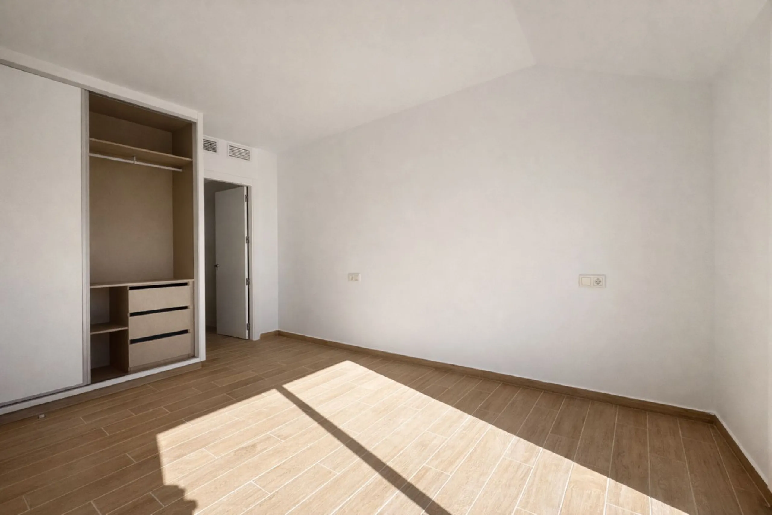 Penthouse in La Calerita, Fuengirola – 3 Bedrooms and 3 Bathrooms