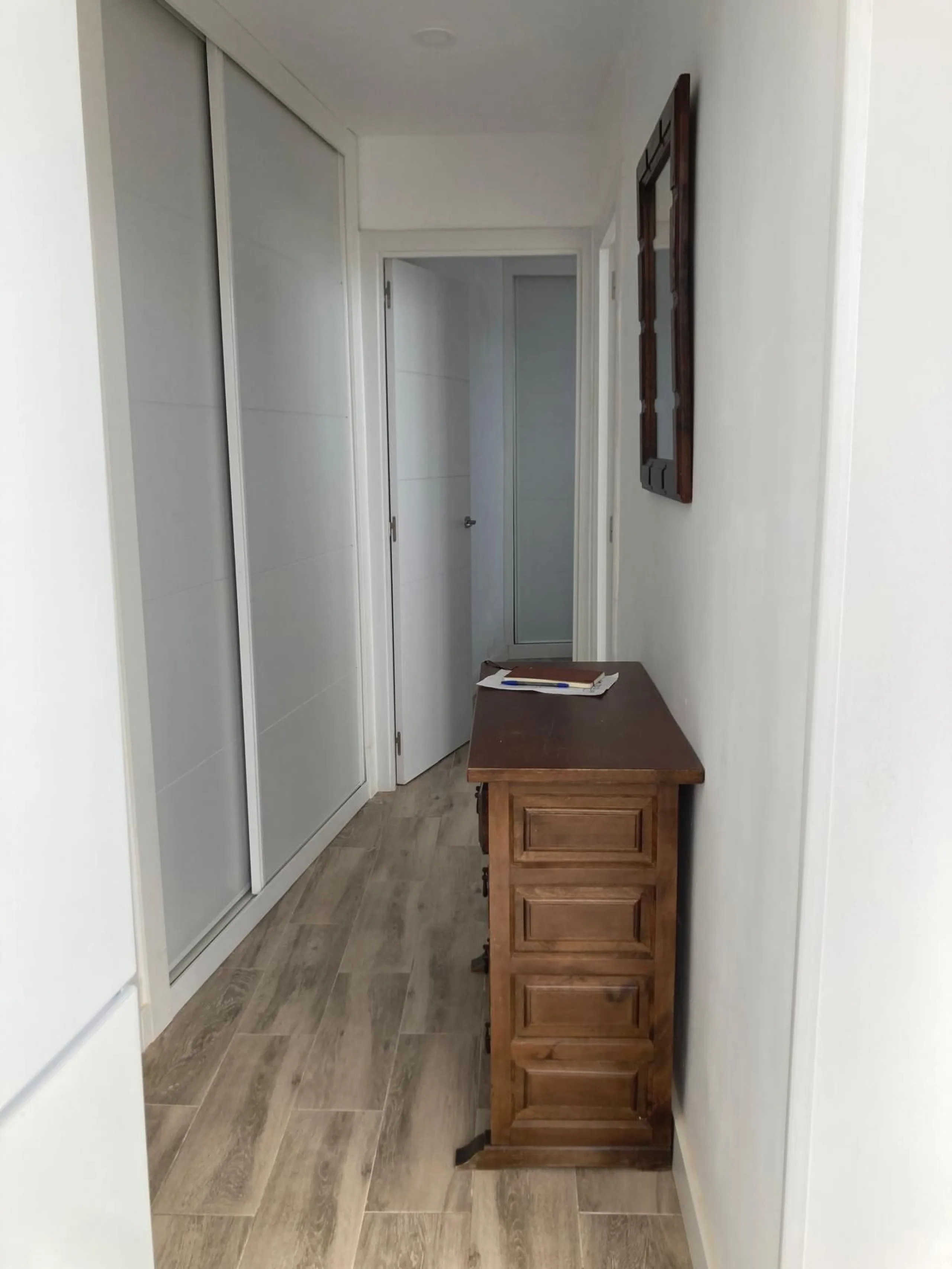 Apartment - Top Floor Apartment в продаже в Torremolinos, Málaga. В доме 2 спален и 1 ванных комнат. Площадь дома 60 м²