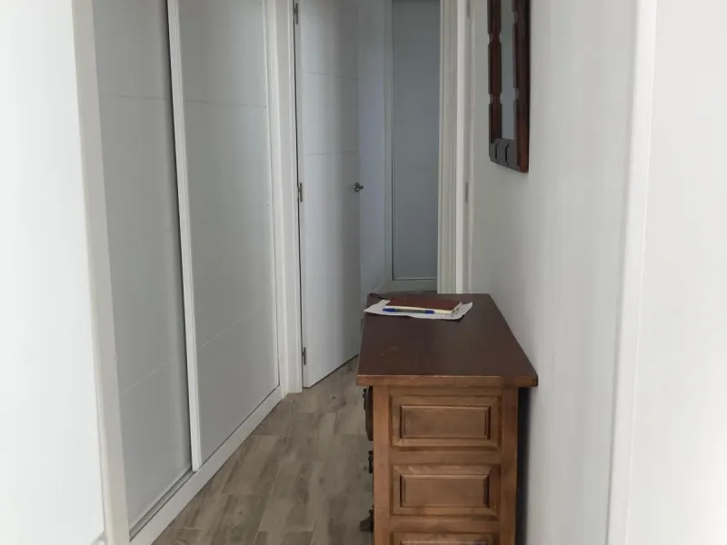 Apartment - Top Floor Apartment в продаже в Torremolinos, Málaga. В доме 2 спален и 1 ванных комнат. Площадь дома 60 м²