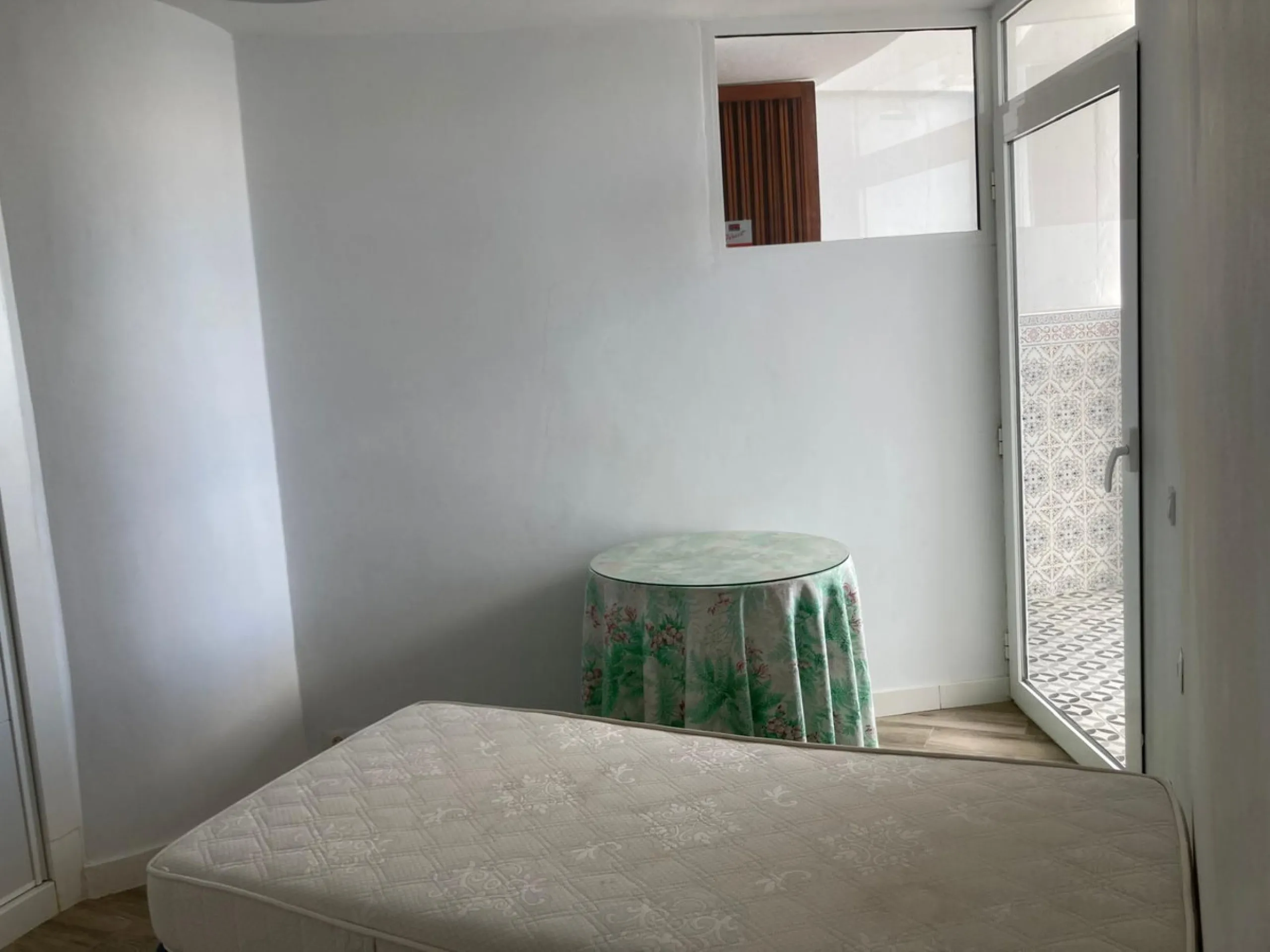 Apartment - Top Floor Apartment в продаже в Torremolinos, Málaga. В доме 2 спален и 1 ванных комнат. Площадь дома 60 м²