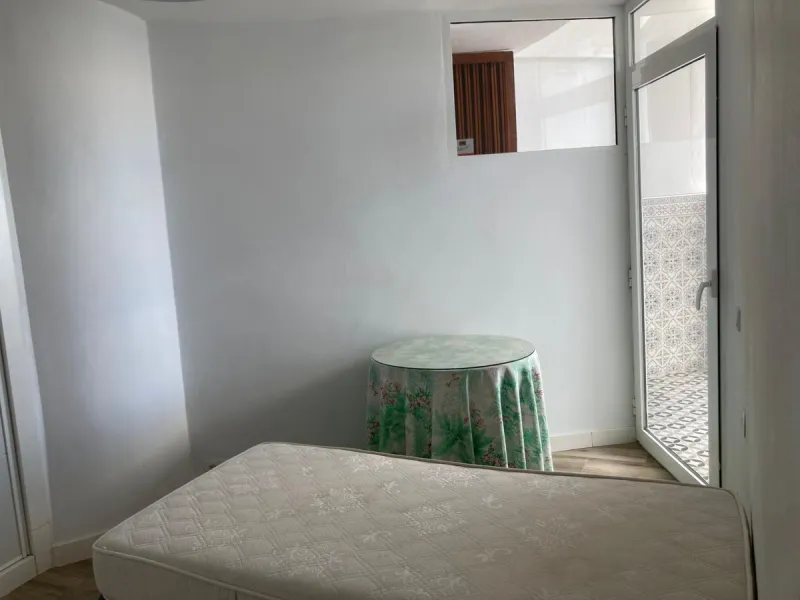 Apartment - Top Floor Apartment в продаже в Torremolinos, Málaga. В доме 2 спален и 1 ванных комнат. Площадь дома 60 м²