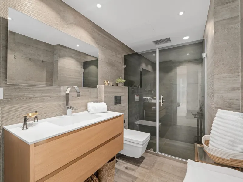 Apartment - Middle Floor Apartment в продаже в Marbella, Málaga. В доме 3 спален и 2 ванных комнат. Площадь дома 150 м²