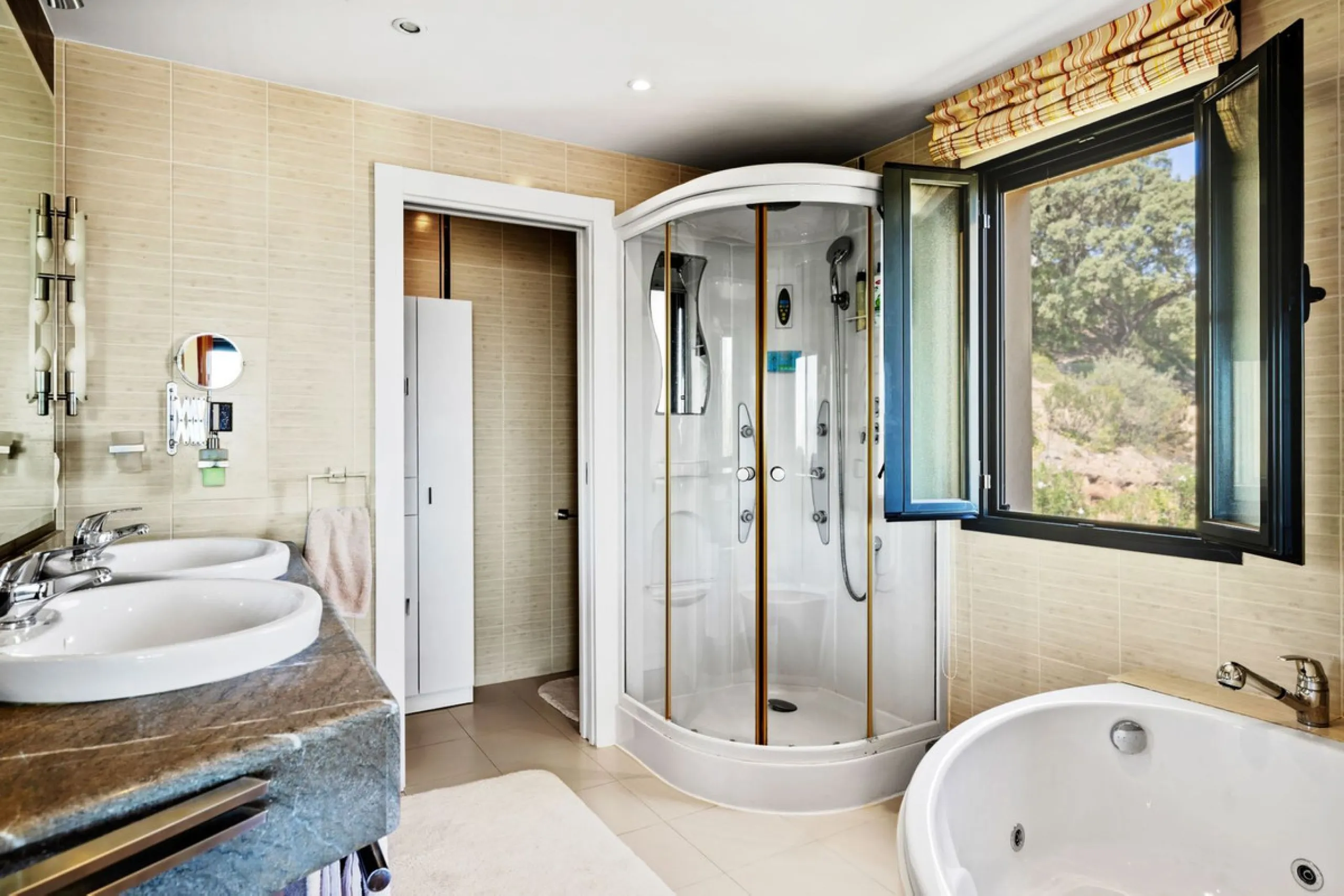 A home with soul, designed to be lived without rush.
