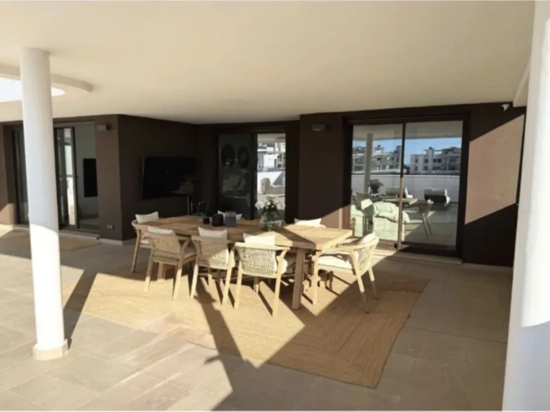 Stunning Modern 3-Bedroom Apartment with Sea Views and Expansive 115 m² Terrace in South Place, Las Mesas – Estepona