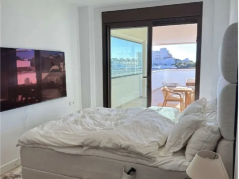 Stunning Modern 3-Bedroom Apartment with Sea Views and Expansive 115 m² Terrace in South Place, Las Mesas – Estepona