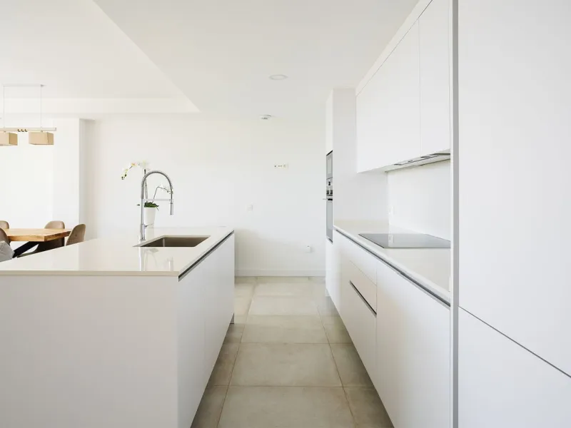 Elegant modern townhouse 500 m from the sea: comfort, style, and nature
