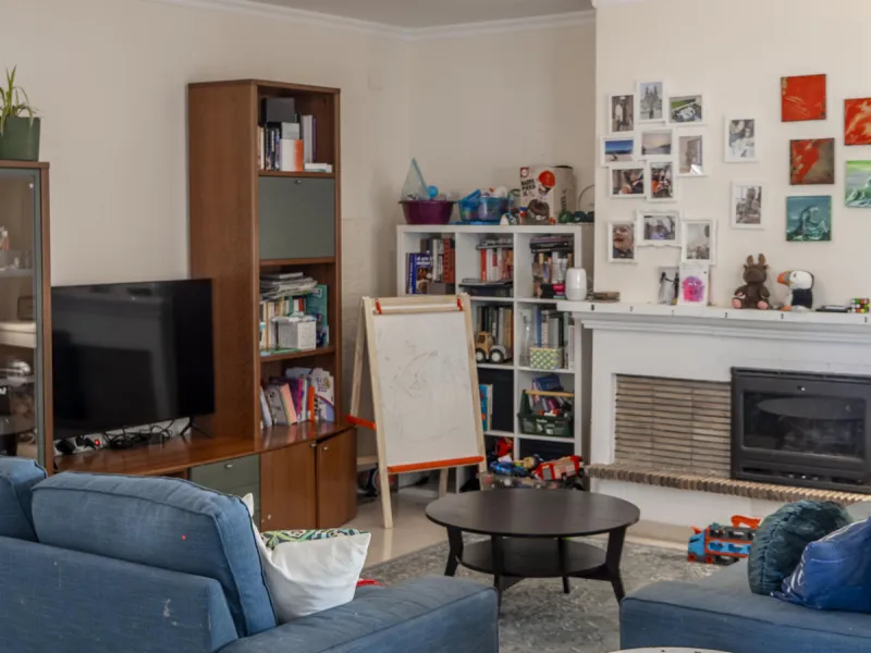 Apartment - Middle Floor Apartment в продаже в Estepona, Málaga. В доме 3 спален и 2 ванных комнат. Площадь дома 141 м²