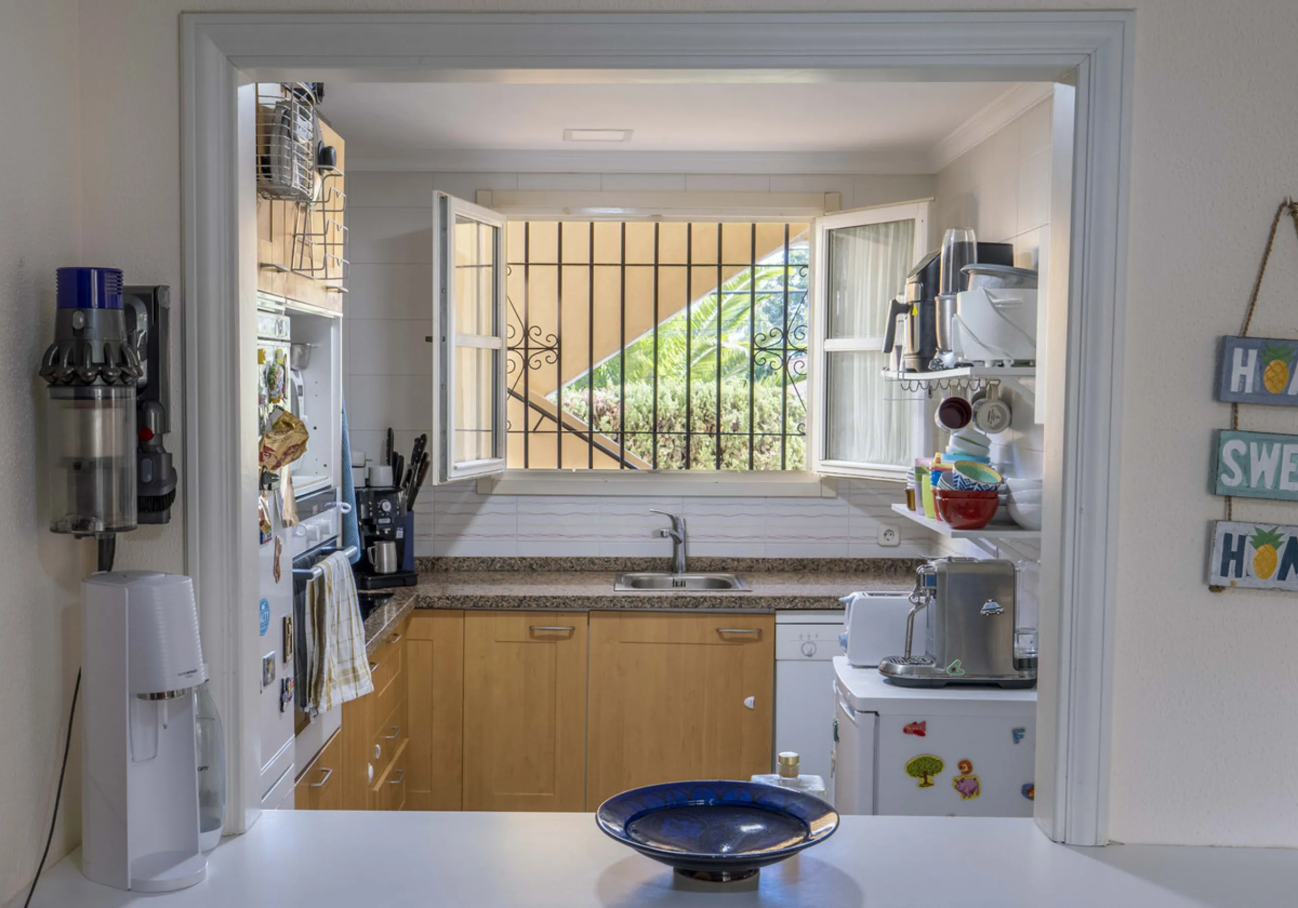 Apartment - Middle Floor Apartment в продаже в Estepona, Málaga. В доме 3 спален и 2 ванных комнат. Площадь дома 141 м²