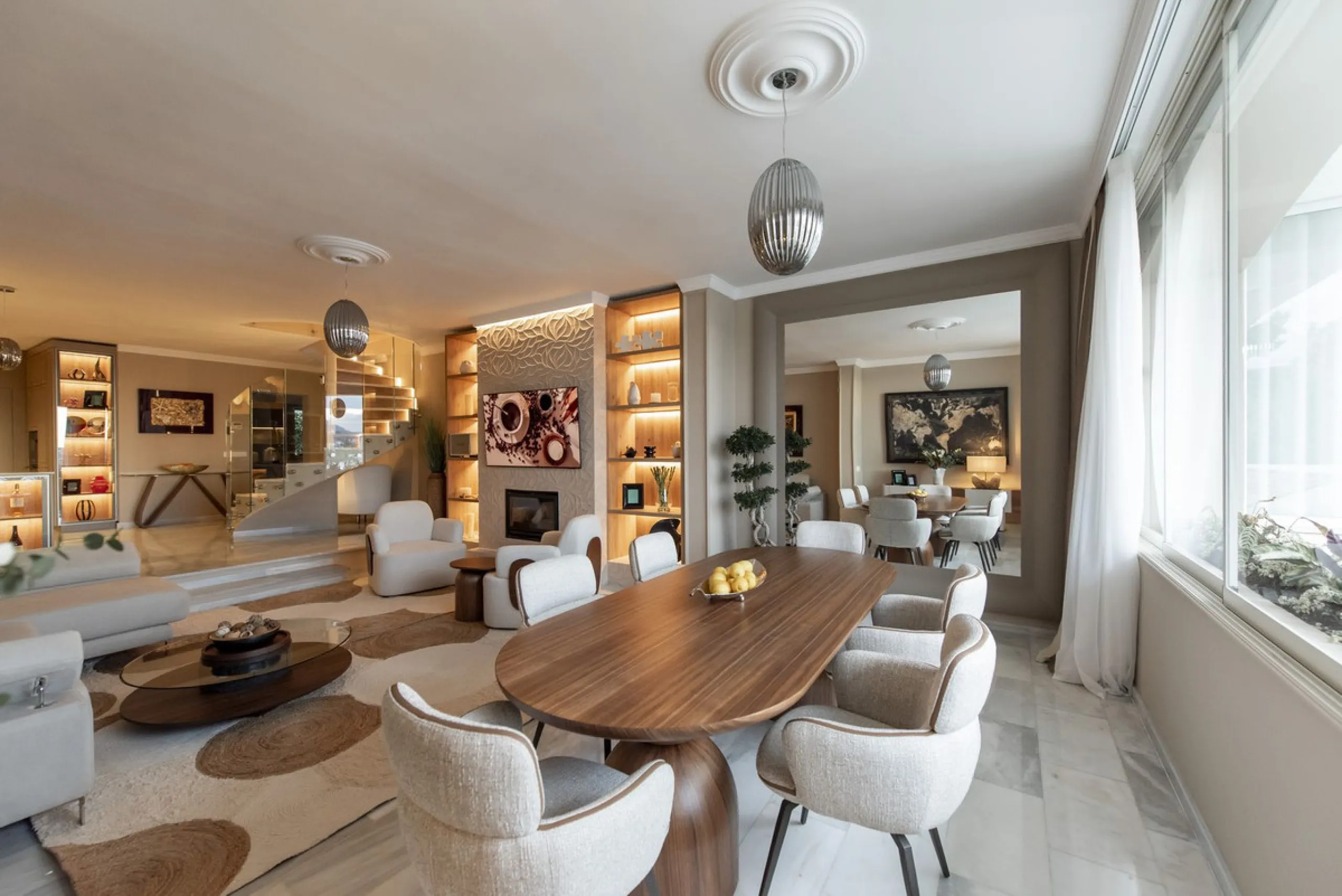 Discover this elegant, fully renovated west-facing townhouse, located in a quiet and well-maintained residential area in the heart of Aloha.
