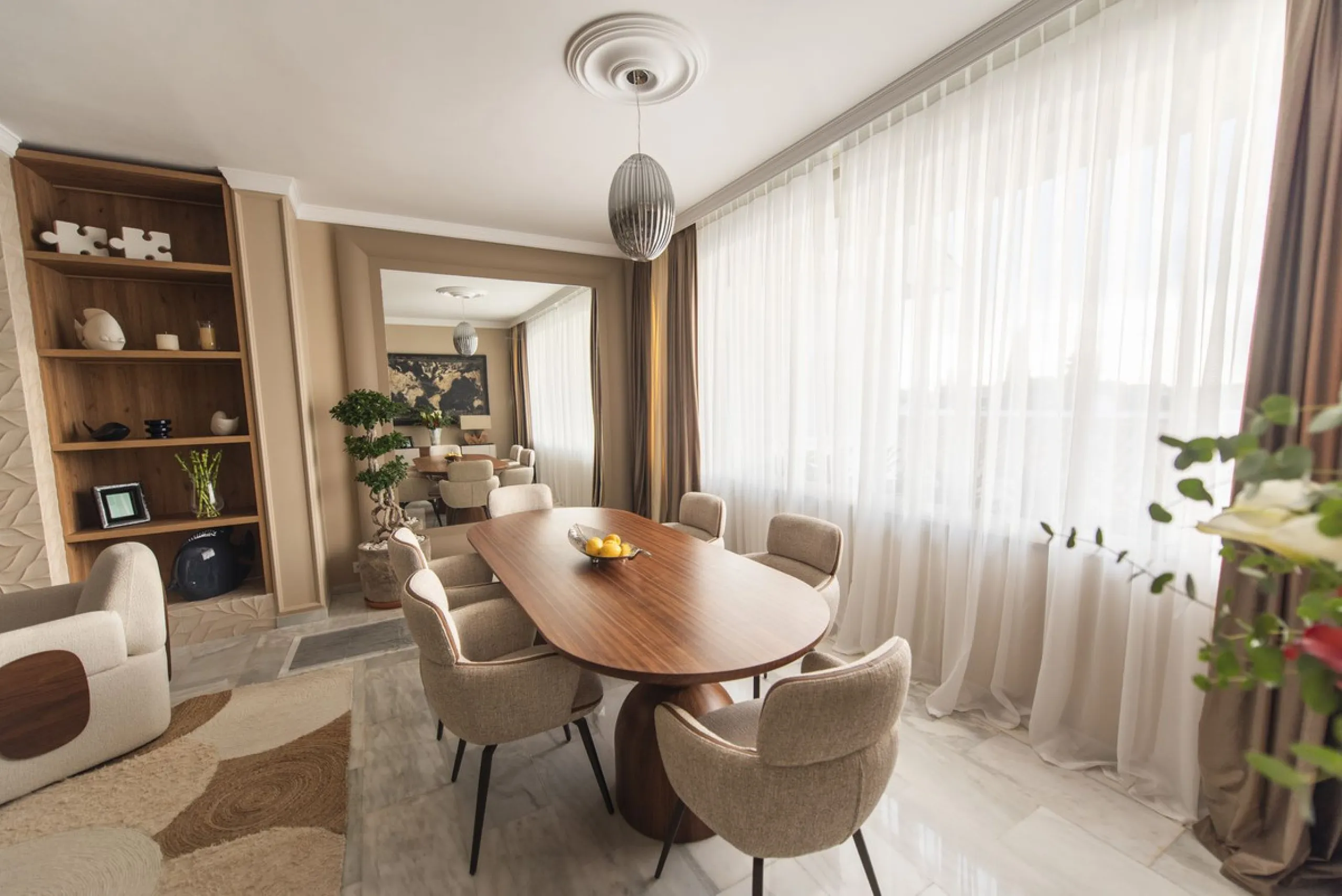 Discover this elegant, fully renovated west-facing townhouse, located in a quiet and well-maintained residential area in the heart of Aloha.