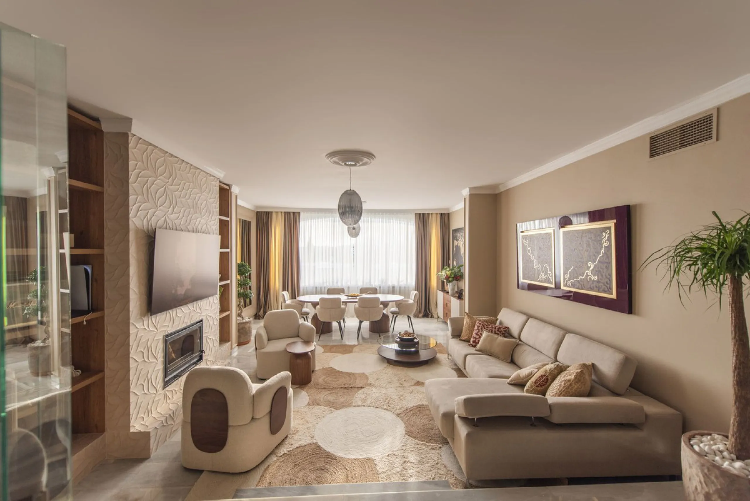 Discover this elegant, fully renovated west-facing townhouse, located in a quiet and well-maintained residential area in the heart of Aloha.