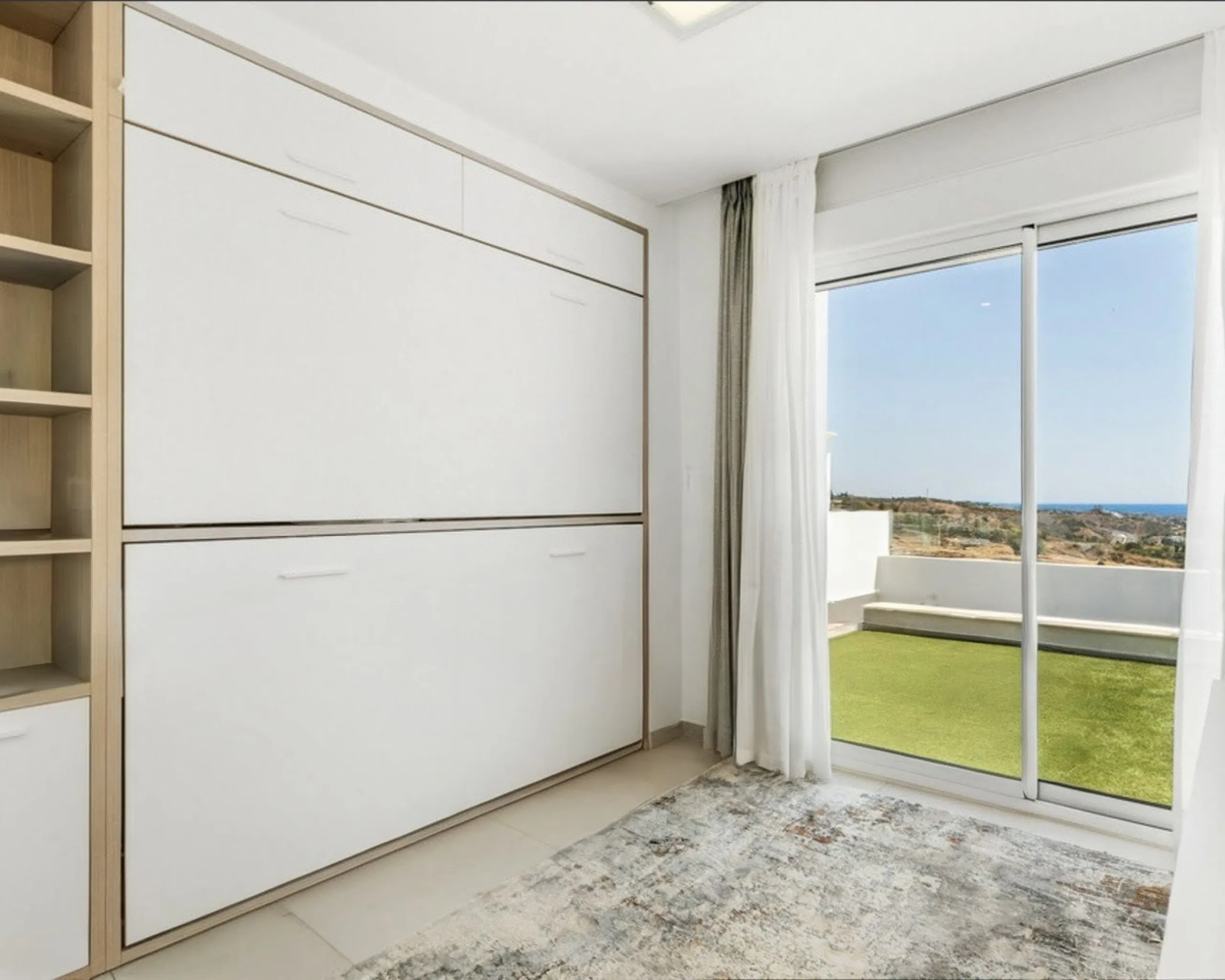 Apartment - Penthouse в продаже в Marbella, Málaga. В доме 3 спален и 3 ванных комнат. Площадь дома 195 м²