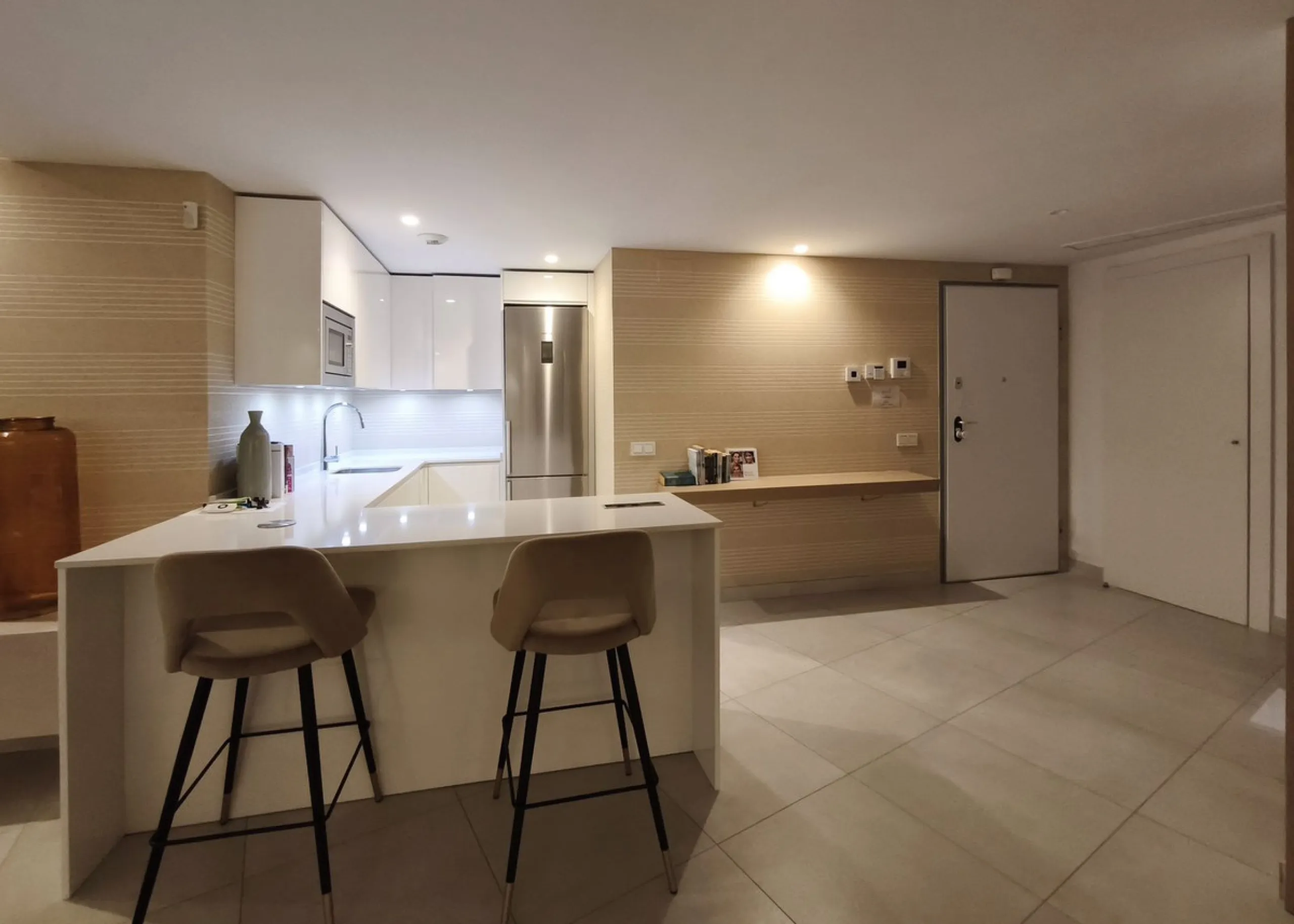 Apartment - Penthouse в продаже в Marbella, Málaga. В доме 3 спален и 3 ванных комнат. Площадь дома 195 м²