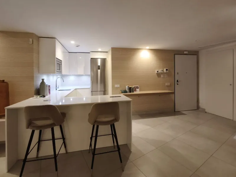 Apartment - Penthouse в продаже в Marbella, Málaga. В доме 3 спален и 3 ванных комнат. Площадь дома 195 м²