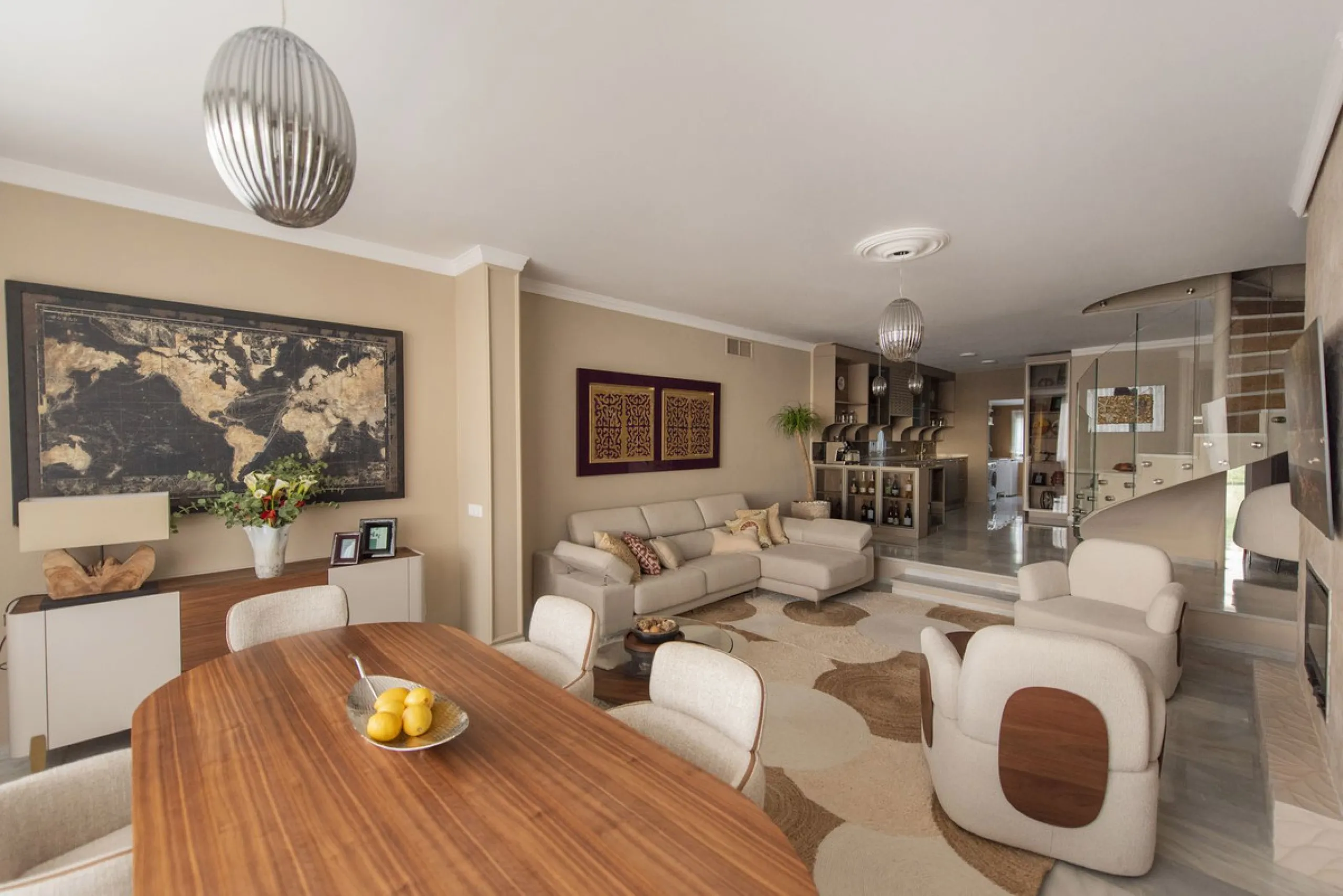 Discover this elegant, fully renovated west-facing townhouse, located in a quiet and well-maintained residential area in the heart of Aloha.