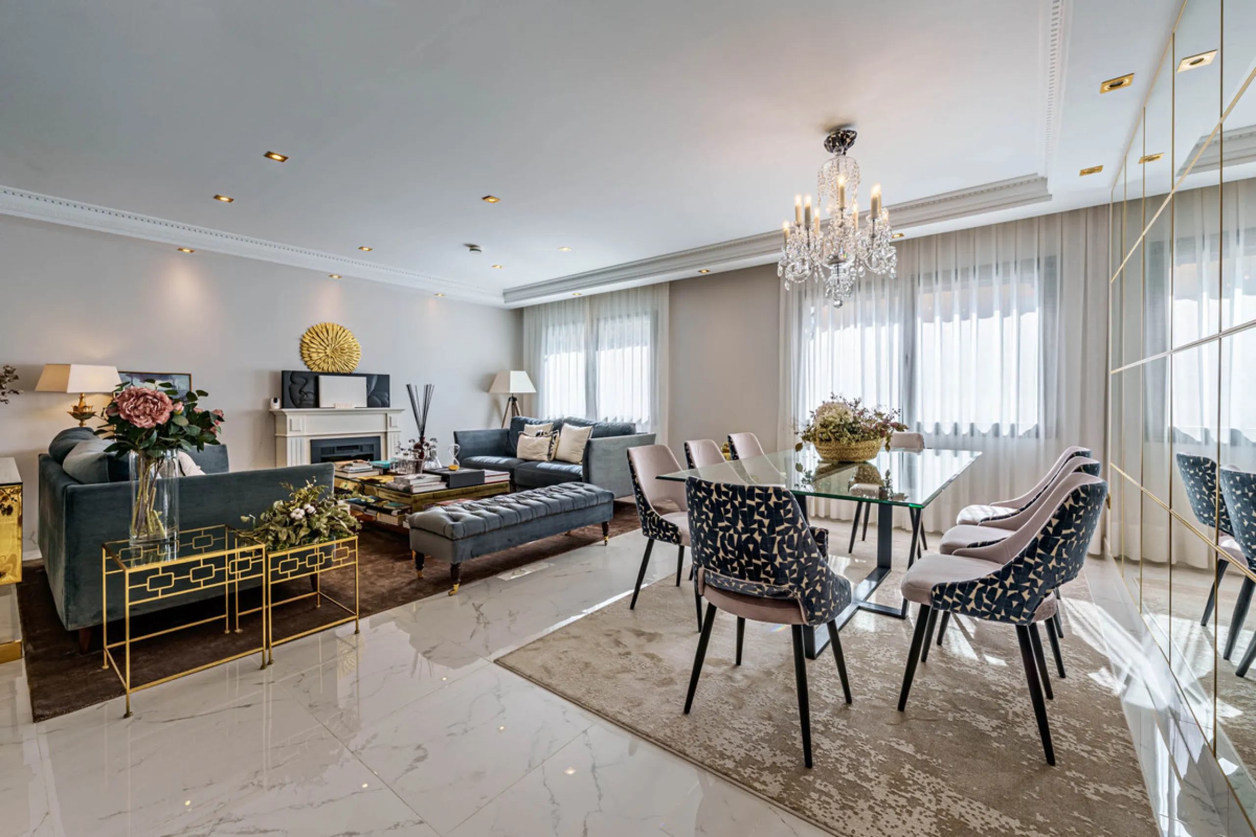 House - Detached Villa в продаже в Málaga, Málaga. В доме 8 спален и 8 ванных комнат. Площадь дома 390 м². Площадь участка 495 м²