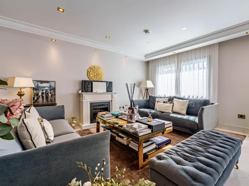 House - Detached Villa в продаже в Málaga, Málaga. В доме 8 спален и 8 ванных комнат. Площадь дома 390 м². Площадь участка 495 м²