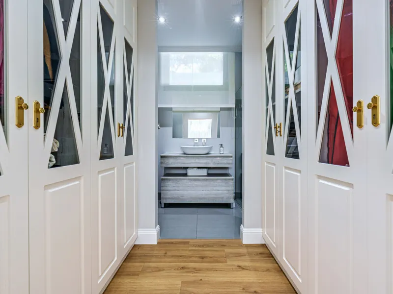 House - Detached Villa в продаже в Málaga, Málaga. В доме 8 спален и 8 ванных комнат. Площадь дома 390 м². Площадь участка 495 м²