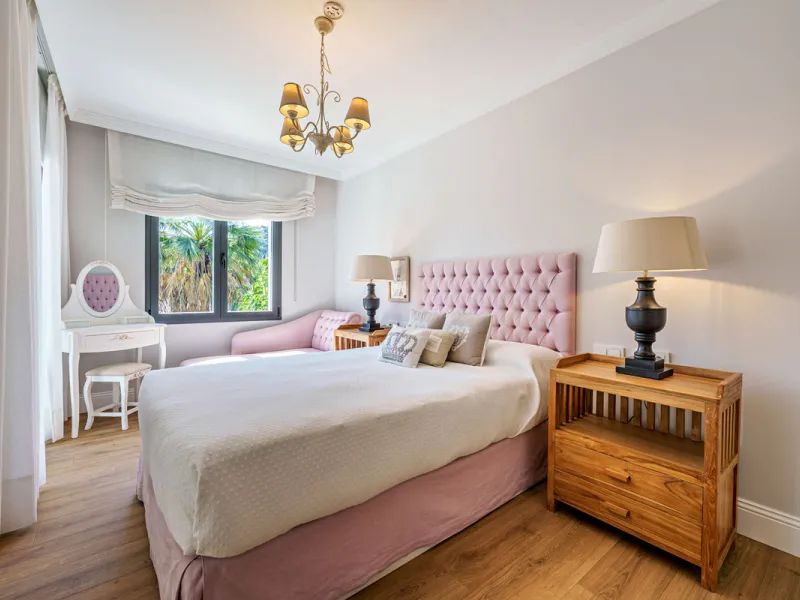 House - Detached Villa в продаже в Málaga, Málaga. В доме 8 спален и 8 ванных комнат. Площадь дома 390 м². Площадь участка 495 м²