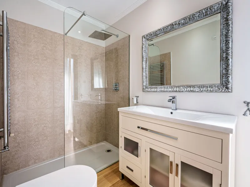 House - Detached Villa в продаже в Málaga, Málaga. В доме 8 спален и 8 ванных комнат. Площадь дома 390 м². Площадь участка 495 м²