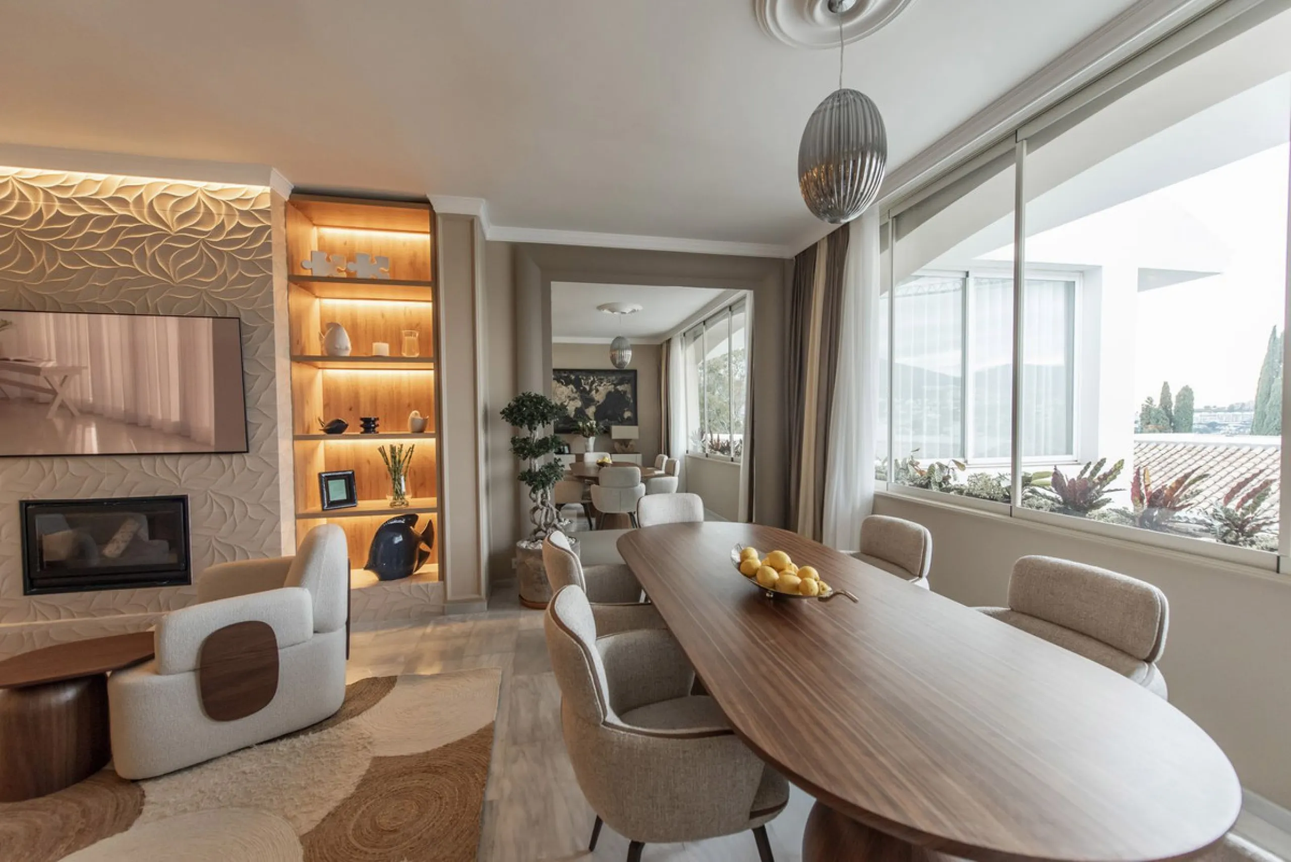 Discover this elegant, fully renovated west-facing townhouse, located in a quiet and well-maintained residential area in the heart of Aloha.