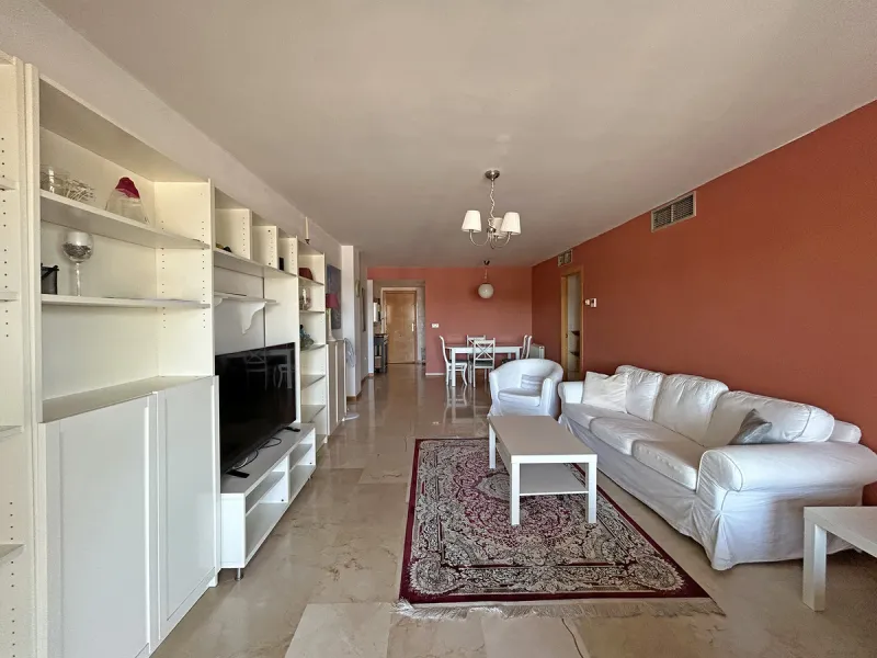 Apartment - Middle Floor Apartment в продаже в Marbella, Málaga. В доме 2 спален и 2 ванных комнат. Площадь дома 114 м²