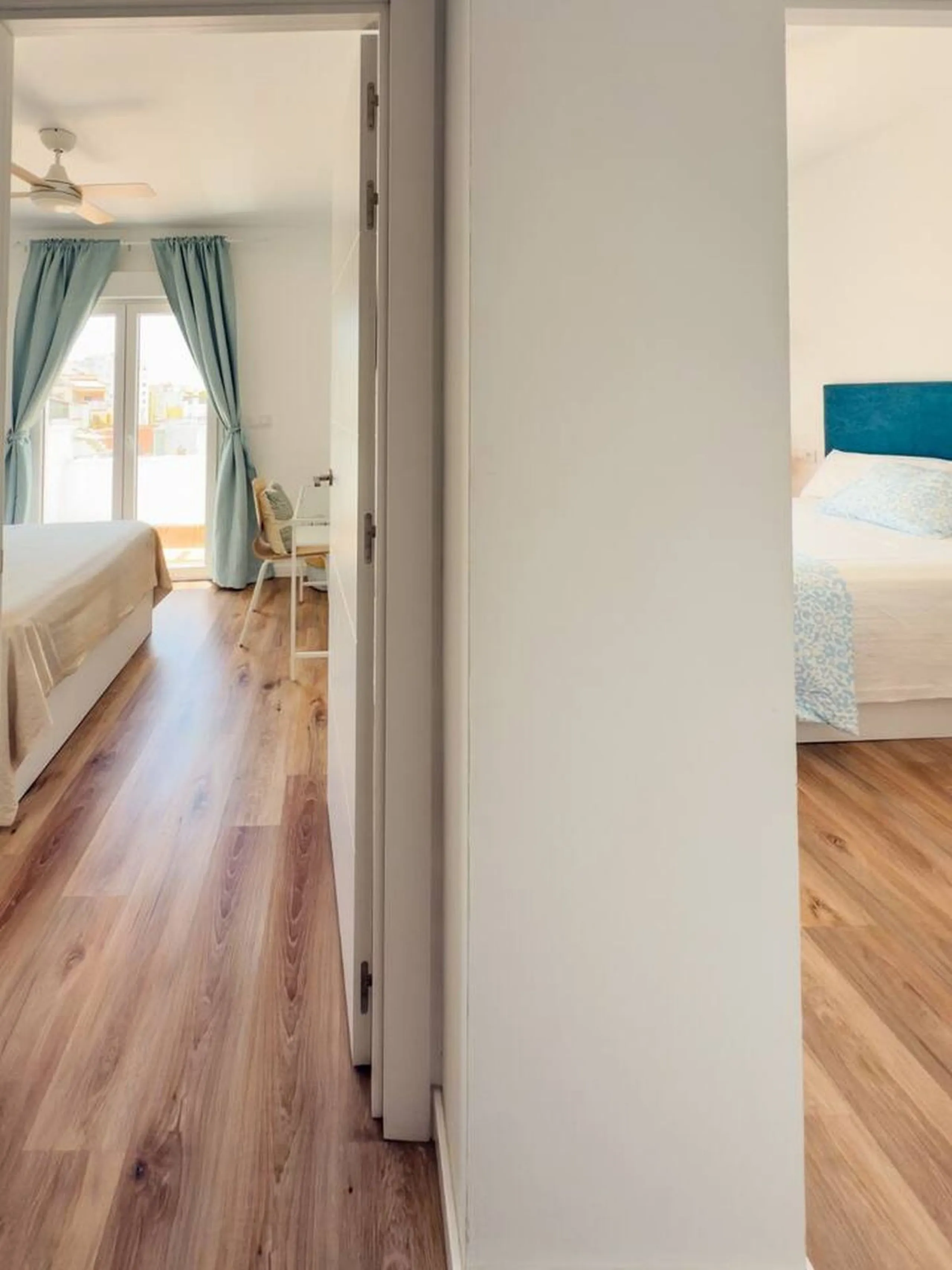 DUPLEX WITH MAGNIFICENT VIEWS - BRAND NEW! Ready to be enjoyed as a primary residence or for holiday rentals (licensed) or long-term stays. Access to the property is independent, via a steep staircase (no elevator) on the 3rd floor. The duplex features a 