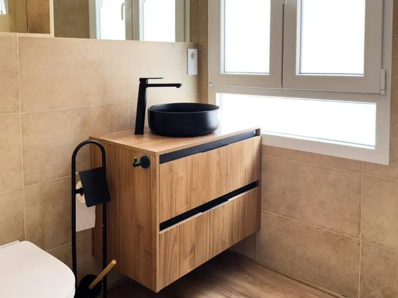 DUPLEX WITH MAGNIFICENT VIEWS - BRAND NEW! Ready to be enjoyed as a primary residence or for holiday rentals (licensed) or long-term stays. Access to the property is independent, via a steep staircase (no elevator) on the 3rd floor. The duplex features a 