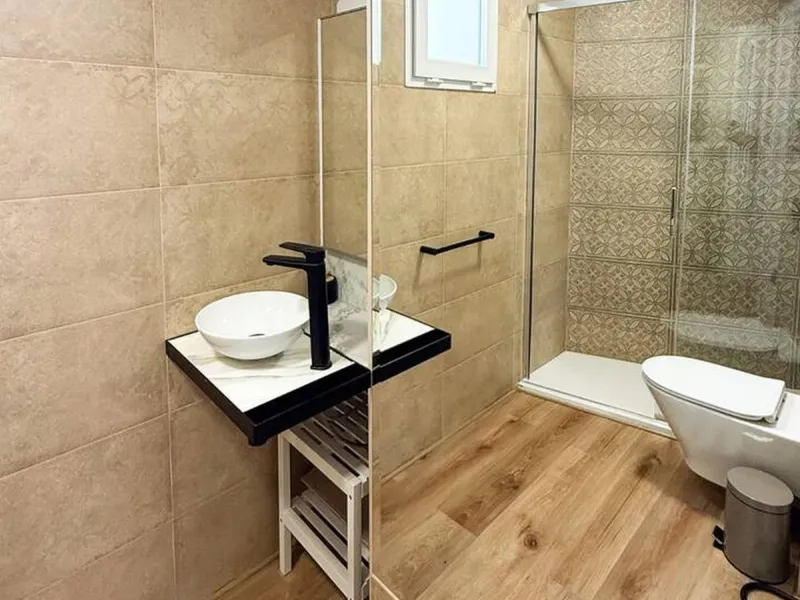 DUPLEX WITH MAGNIFICENT VIEWS - BRAND NEW! Ready to be enjoyed as a primary residence or for holiday rentals (licensed) or long-term stays. Access to the property is independent, via a steep staircase (no elevator) on the 3rd floor. The duplex features a 