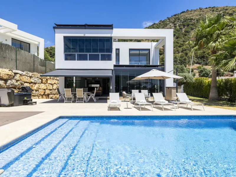 For Sale – Villa Yara | Contemporary villa in Mijas with cinema room, sauna, pool & mountain views..