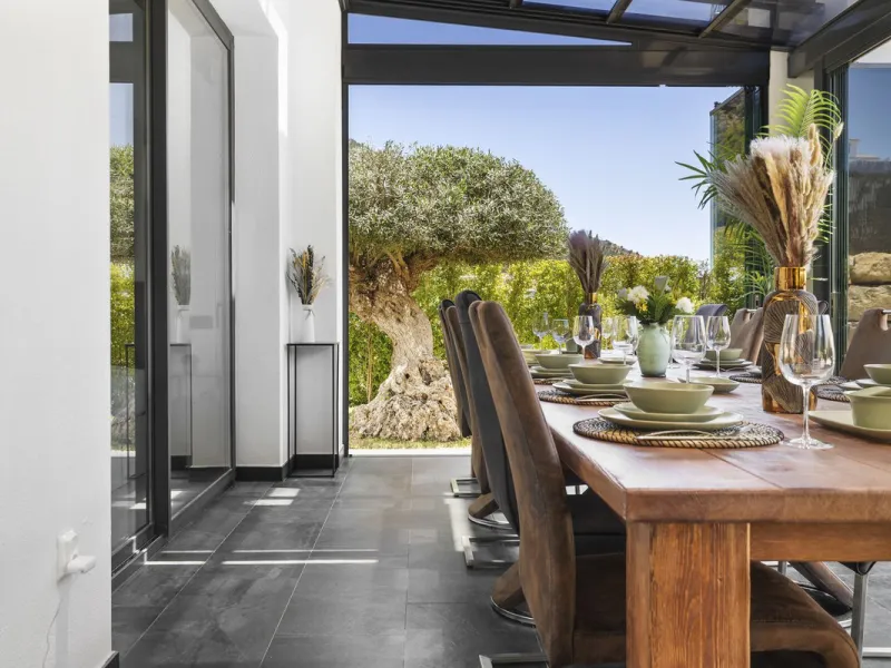 For Sale – Villa Yara | Contemporary villa in Mijas with cinema room, sauna, pool & mountain views..