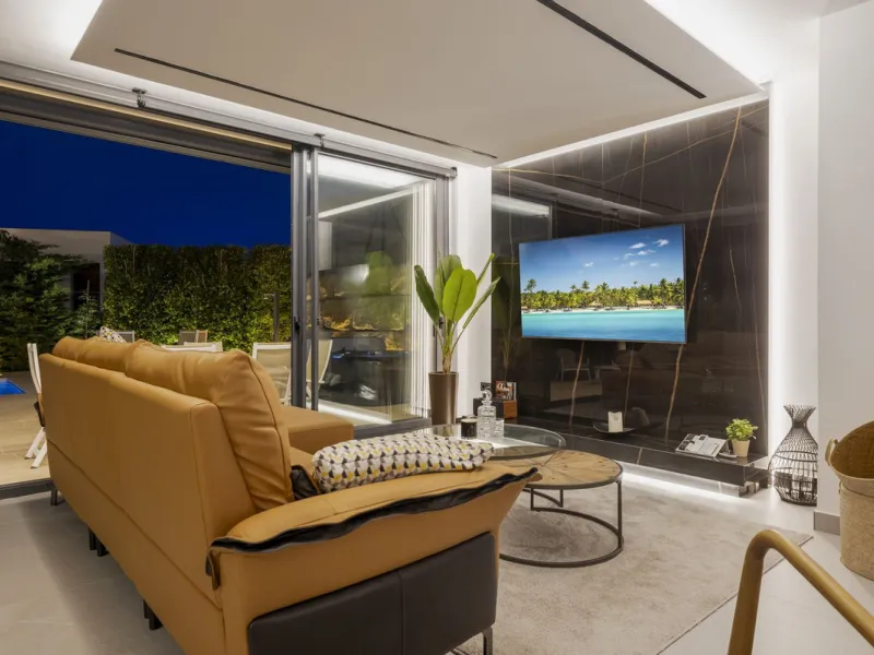 For Sale – Villa Yara | Contemporary villa in Mijas with cinema room, sauna, pool & mountain views..