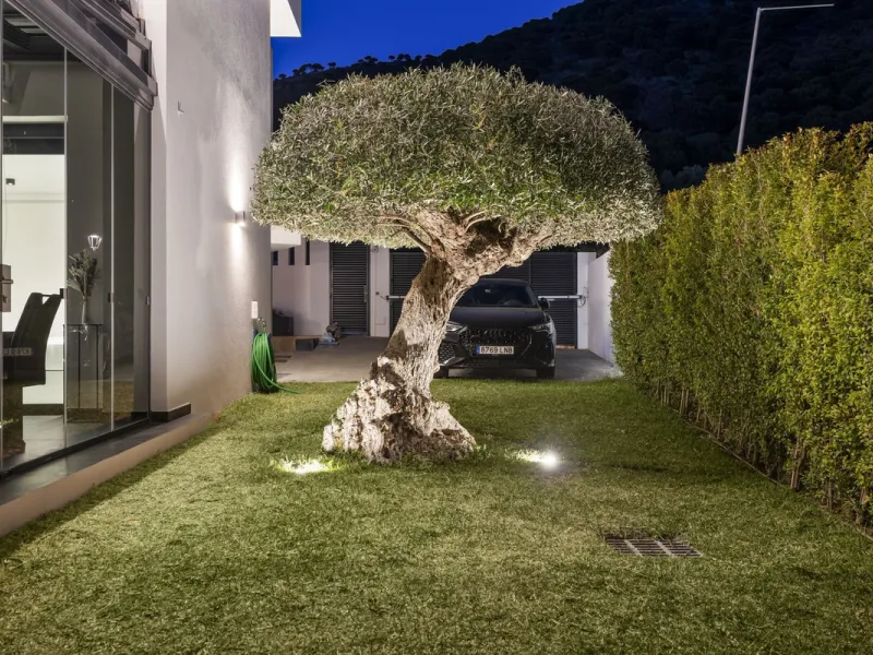 For Sale – Villa Yara | Contemporary villa in Mijas with cinema room, sauna, pool & mountain views..
