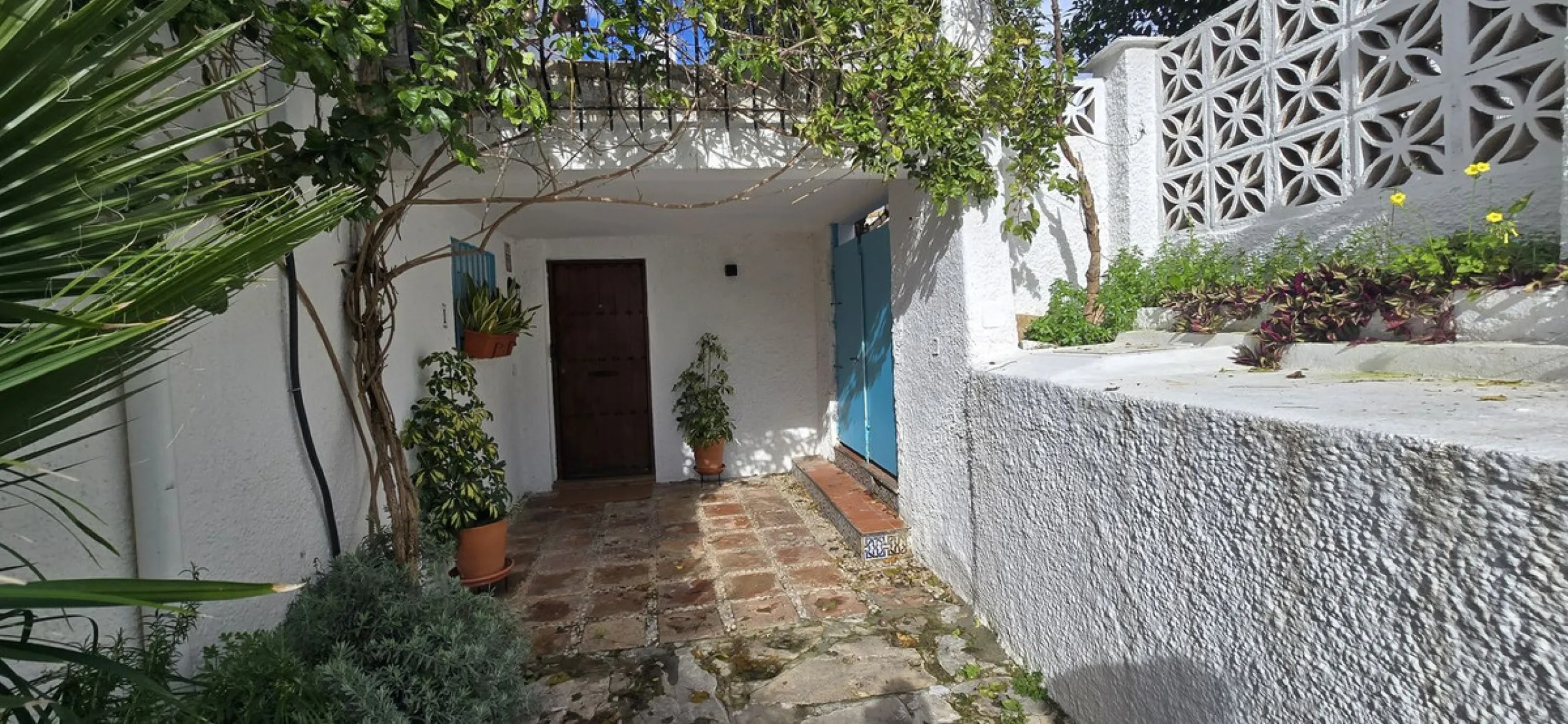 High-potential property in a prime location in Benalmádena – Duplex ground floor with terrace and rear garden