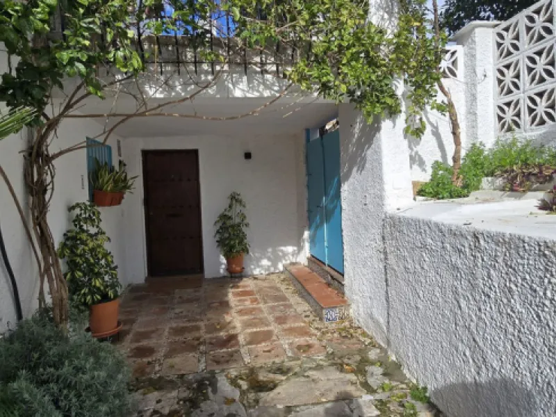 High-potential property in a prime location in Benalmádena – Duplex ground floor with terrace and rear garden